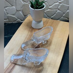 SOWERBY ELLISON | Set of 2 | Victorian Pressed Manganese Glass Shoes Rd 87058